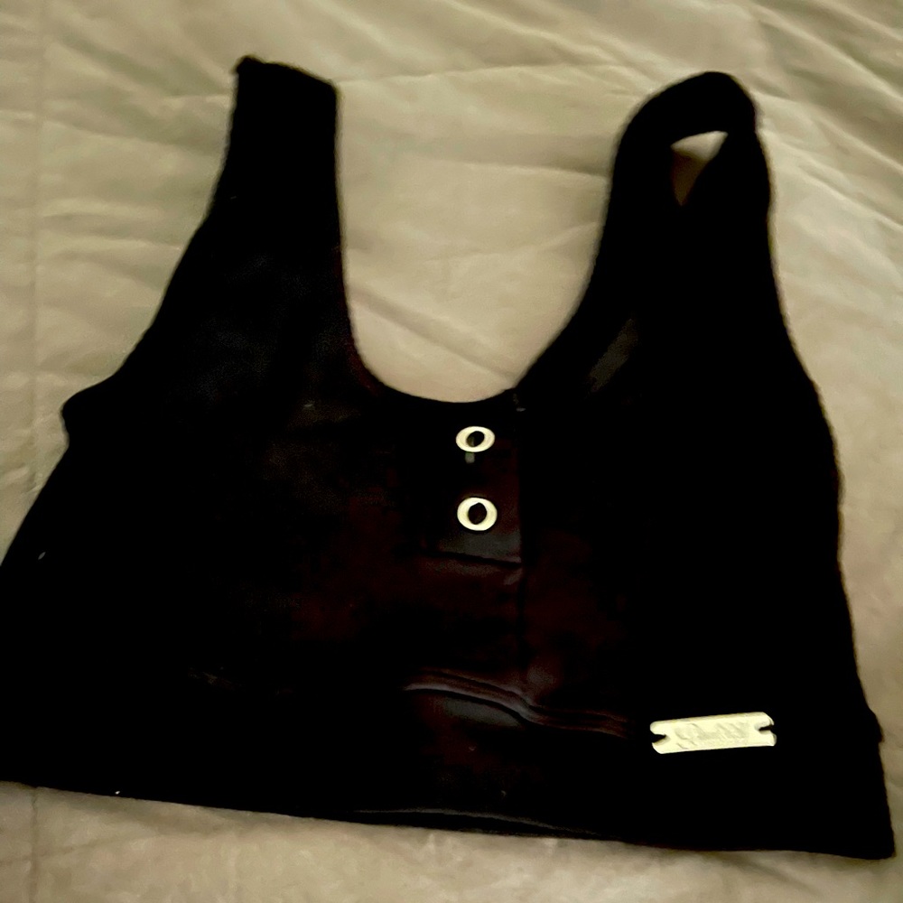 Small for me cute Med sized bombshell sports bra like new